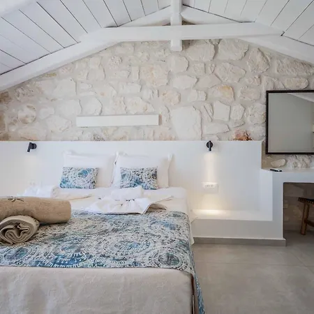 Irini Villa